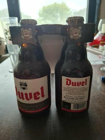 2 Duvel-flessen volle fles (zie foto)  beschikbaar voor biedingen
