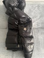 Moncler maya jas, Enlèvement