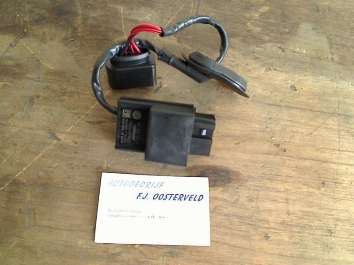 Relais d'un Audi A1, Autos : Pièces & Accessoires, Électronique & Câbles, Audi, Utilisé, 3 mois de garantie, Enlèvement ou Envoi