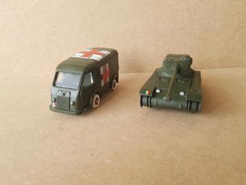 LOT DINKY TOYS A RESTAURER  beschikbaar voor biedingen