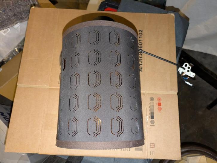 Lampe a suspendre plafond 19cm de diamètre et 25 de hauteur, Huis en Inrichting, Lampen | Hanglampen, Ophalen