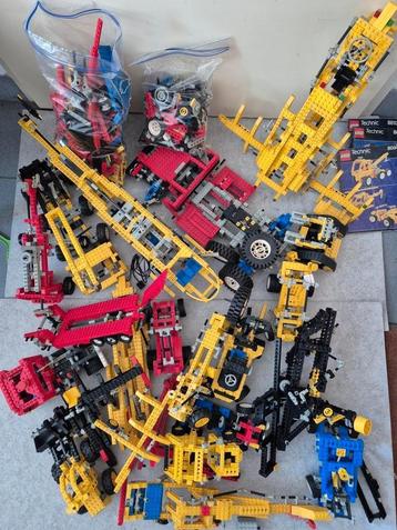 Groot lot lego technic beschikbaar voor biedingen