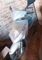 Honda dylan 125 cc 2004, Motoren, Scooter, Particulier, 125 cc, 11 kW of minder