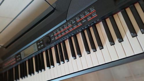 Clavier Fame SP4 avec stand, Muziek en Instrumenten, Keyboards, Zo goed als nieuw, Ophalen