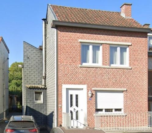 Huis, 2 slpk, garage, tuin te Riemst., Immo, Huizen en Appartementen te koop, Provincie Limburg, 500 tot 1000 m², Overige soorten