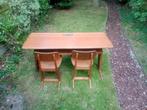 Vintage kinderlessenaar met 2 casala stoeltjes, Kinderen en Baby's, Ophalen, Gebruikt, Tafel(s) en Stoel(en)
