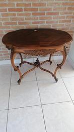 Biedermeier salon. Rode pluche., Ophalen