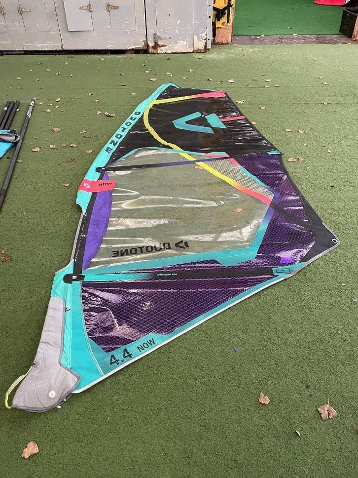Zeil Duotone Now 4,4m² + Mast RDM 370 Silver.70, Watersport en Boten, Windsurfen, Gebruikt, Zeil, Minder dan 250 cm, Met draagtas