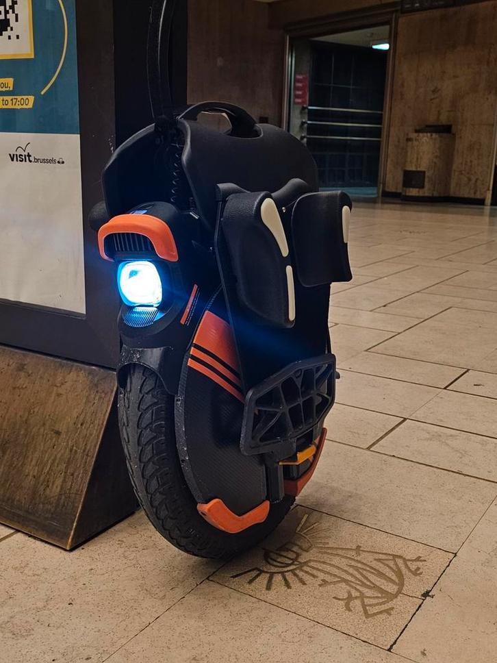 Inmotion V11y, Fietsen en Brommers, Steps, Gebruikt, Overige typen, Ophalen