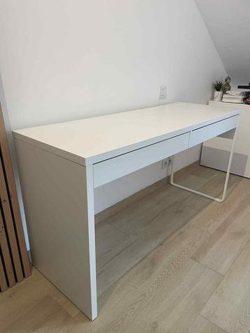 Bureau Ikea Micke 142x50cm beschikbaar voor biedingen
