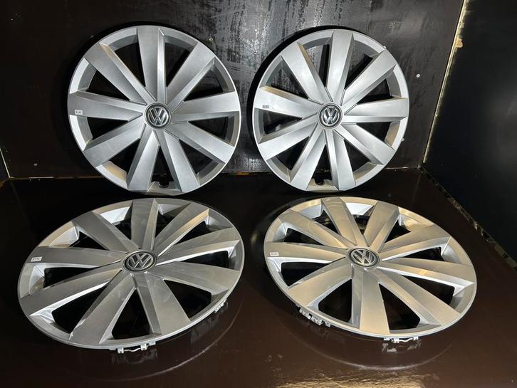 4 wieldoppen VW Passat Touran Caddy Golf 6.7.8 16", Auto diversen, Wieldoppen, Zo goed als nieuw, Ophalen of Verzenden