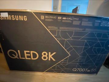 TV Samsung - Q700T - QLED 8K  disponible aux enchères