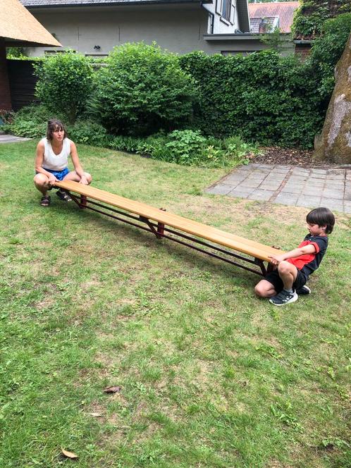 2 banken kleedkamer gymzaal hout en metaal, Huis en Inrichting, Woonaccessoires | Overige, Ophalen