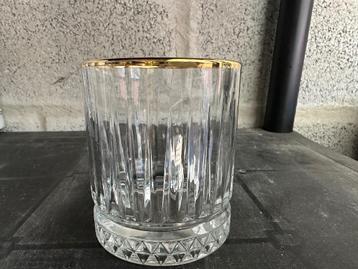 Glazen Wiskey tumbler beschikbaar voor biedingen