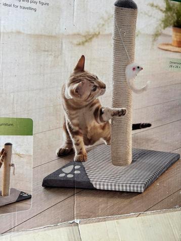 Kattenkrabpaal beschikbaar voor biedingen
