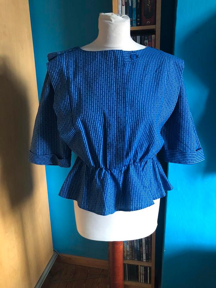 Vintage handmade blouse S/M, Kleding | Dames, Blouses en Tunieken, Zo goed als nieuw, Maat 38/40 (M), Blauw, Ophalen of Verzenden