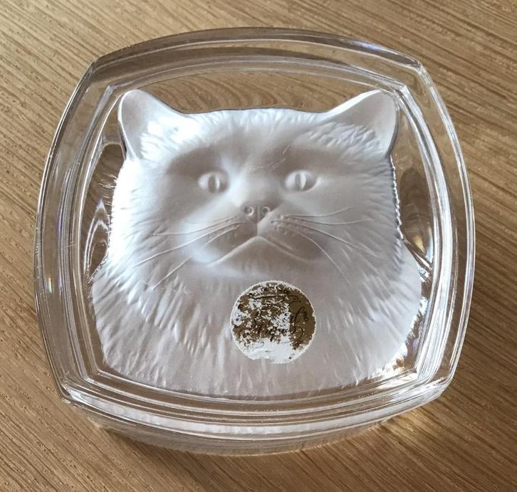 Kat Bonbondoos kristal - crystal d'Arques met frosted kat, Antiek en Kunst, Curiosa en Brocante, Ophalen of Verzenden