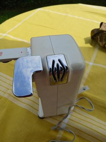 Messenslijper en blikopener met magneet, Enlèvement, Comme neuf