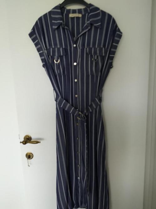 jurk Amélie & Amélie - maat 42 - als nieuw, Kleding | Dames, Jurken, Zo goed als nieuw, Maat 42/44 (L), Blauw, Knielengte, Ophalen of Verzenden