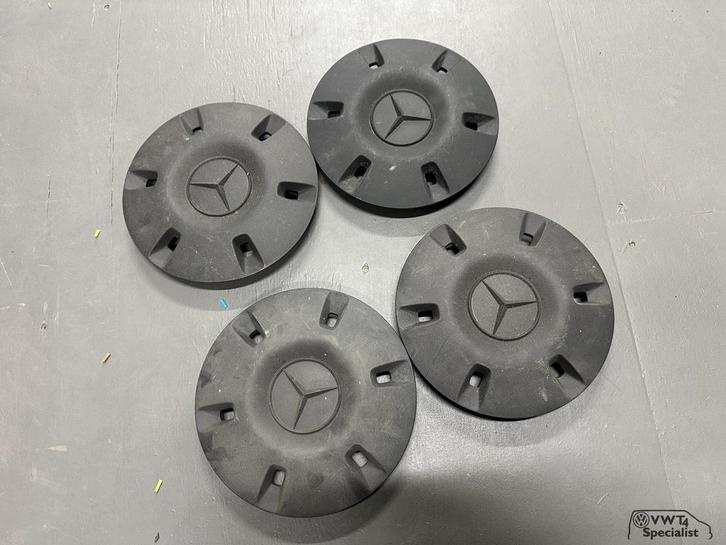 Mercedes Sorinter W907 6-gaats naafkap naafkappen wieldop 16, Auto-onderdelen, Overige Auto-onderdelen, Mercedes-Benz, Gebruikt