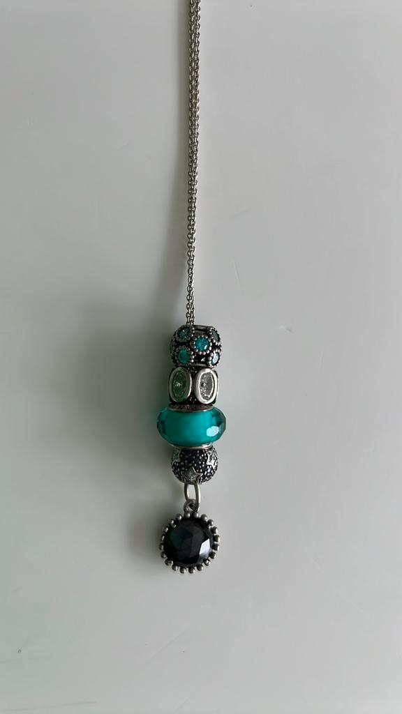 Collier Pandora de 50 cm avec 5 breloques, Handtassen en Accessoires, Kettingen, Zo goed als nieuw, Ophalen of Verzenden