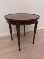 Table d’appoint ronde en acajou, Enlèvement