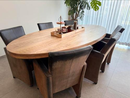 Te koop: 6 comfortabele eetkamerstoelen op wieltjes, Huis en Inrichting, Stoelen, Gebruikt, Leer, Bruin, Ophalen