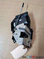 Deurslot mechaniek rechtsvoor BMW E39 8235126, Auto-onderdelen, Gebruikt, Ophalen of Verzenden, BMW, BMW
