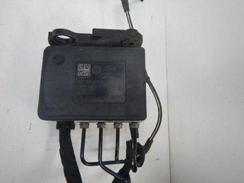 VW Golf 7 GTE ABS Pomp (Hydraulic Unit Connector) 5Q0907379N, Auto-onderdelen, Remmen en Aandrijving, Volkswagen, Gebruikt, Ophalen of Verzenden