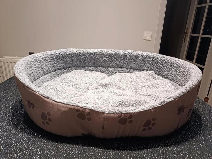 Trixie Nando ovale hondenmand lichtgrijs, Dieren en Toebehoren, Hondenmanden, Ophalen of Verzenden