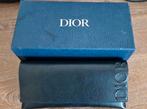 Dior zonnebril, Enlèvement, Lunettes de soleil