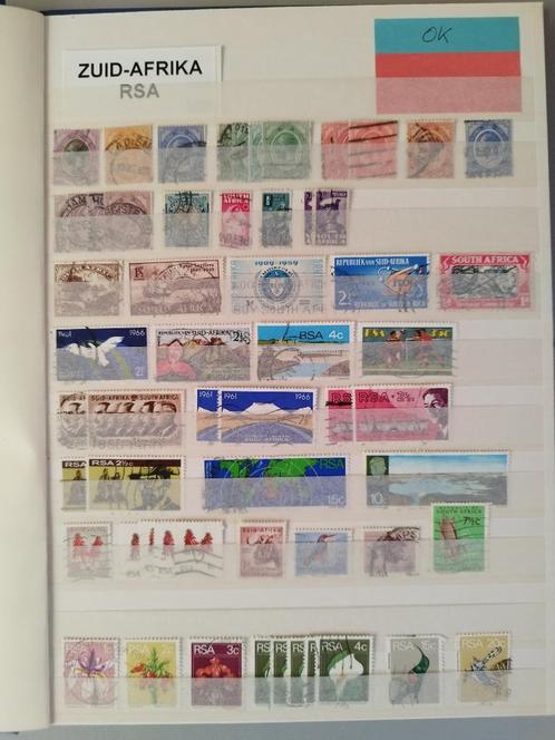 Postzegelalbum vol met zegels van de wereld - boek 4, Timbres & Monnaies, Timbres | Albums complets & Collections, Enlèvement ou Envoi