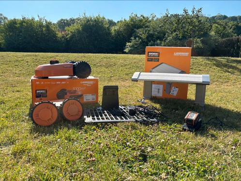 Tondeuse Worx Landroid M1000 avec nombreux accessoires, Tuin en Terras, Robotmaaiers, Gebruikt, Ophalen