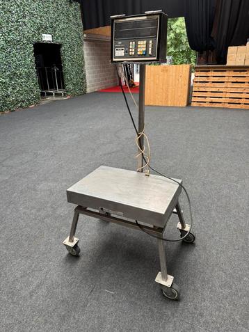 Inox weegschaal tot 60kg beschikbaar voor biedingen