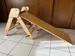 Klimdriehoek 2 in 1: glijbaan en klimladder in hout (binnen), Ophalen, Zo goed als nieuw