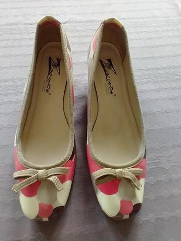 * Schoenen Zona Centro beschikbaar voor biedingen