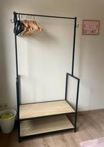 Kledingrek, Enlèvement, Comme neuf