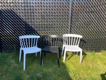 Stoelen beschikbaar voor biedingen