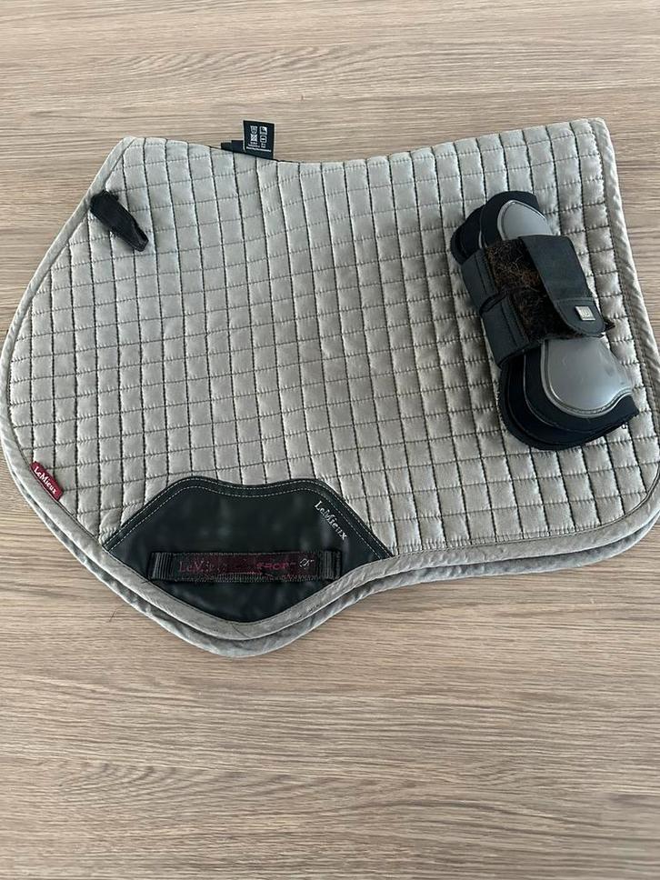 Dekje en getten setje, Dieren en Toebehoren, Paarden en Pony's | Dekens en Dekjes, Zo goed als nieuw, Dekje, Ophalen