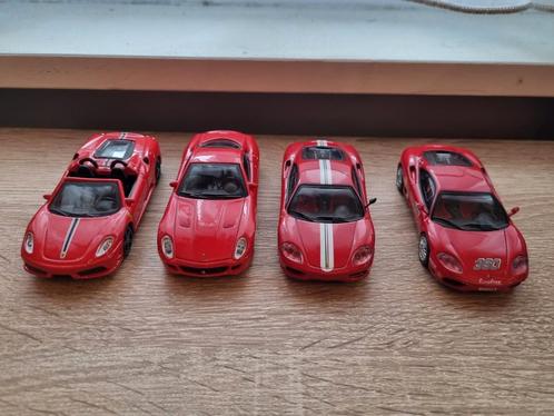 1:43 burago ferrari's, Hobby & Loisirs créatifs, Voitures miniatures | 1:43, Comme neuf, Voiture, Autres marques, Enlèvement ou Envoi