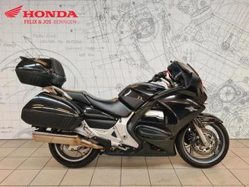 Honda ST1300 Pan European - A - garantie (bj 2014) beschikbaar voor biedingen