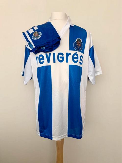 FC Porto 90s home #8 Galo Sport Saillev shirt & shorts, Sports & Fitness, Football, Comme neuf, Maillot, Taille XL