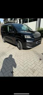 Fiat Doblo 1.5 BlueHDi L1 Autm. GARANTIE TOT 2030!, Auto's, Bestelwagens en Lichte vracht, 4 deurs, Stof, 4 cilinders, Zwart