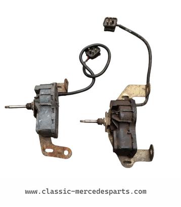 Koplampwissermotor links en rechts Mercedes w126 type 1 beschikbaar voor biedingen