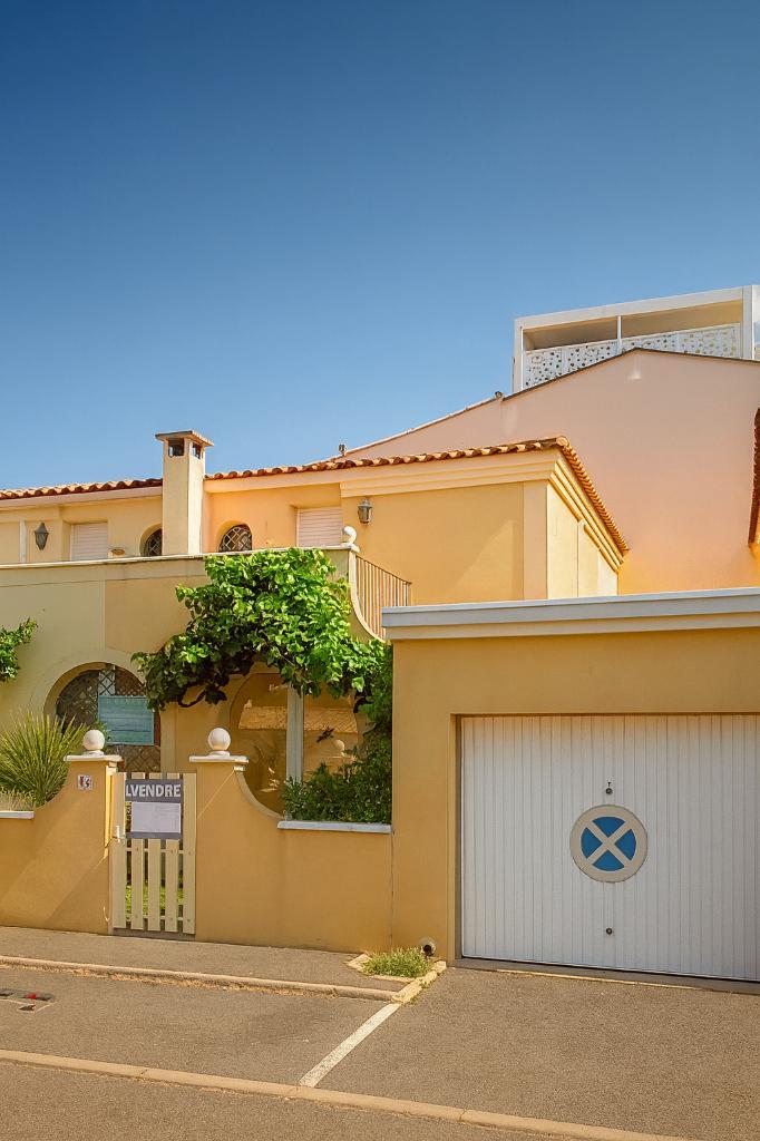 VILLA AU VILLAGE NATURISTE DU CAP D’AGDE, Immo, Étranger, France, Maison d'habitation, Village