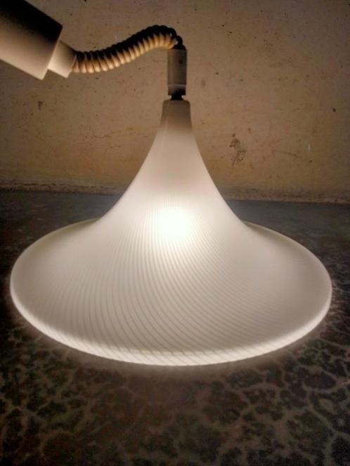 1970s vintage lamp hanglamp plexi space age, Huis en Inrichting, Lampen | Hanglampen, Gebruikt, Kunststof, Ophalen