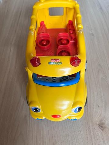 Fisher Price bus en toebehoren beschikbaar voor biedingen