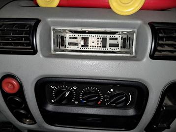Gezocht: Renault Master 2003 autoradio  beschikbaar voor biedingen