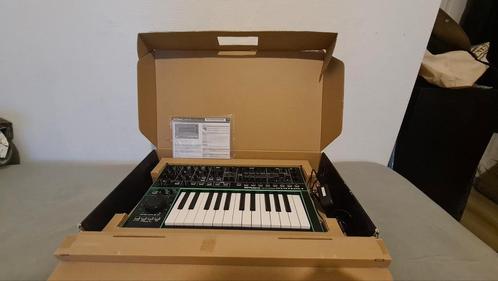 Roland System 1 plug-out, Muziek en Instrumenten, Synthesizers, Zo goed als nieuw, Roland, Ophalen of Verzenden