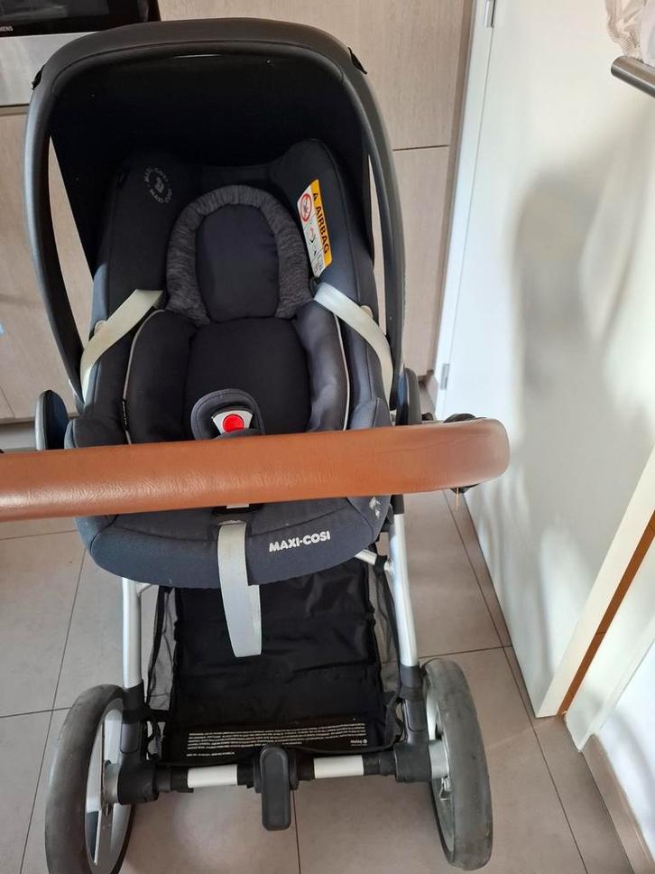 Mutsy Evo kinderwagen + Maxi-Cosi autostoel – complete set, Kinderen en Baby's, Kinderwagens en Combinaties, Zo goed als nieuw